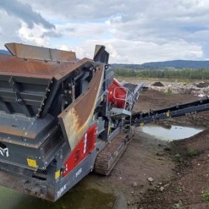 foto 25.7t hrubotřídič 300t/h mobil 2síta Maximus 512S / RubbleMaster HS5000 M