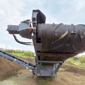 foto 25.7t hrubotřídič 300t/h mobil 2síta Maximus 512S / RubbleMaster HS5000 M