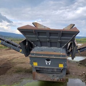 foto 25.7t hrubotřídič 300t/h mobil 2síta Maximus 512S / RubbleMaster HS5000 M