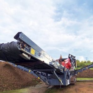 foto 25.7t hrubotřídič 300t/h mobil 2síta Maximus 512S / RubbleMaster HS5000 M