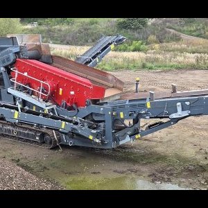 foto 25.7t hrubotřídič 300t/h mobil 2síta Maximus 512S / RubbleMaster HS5000 M